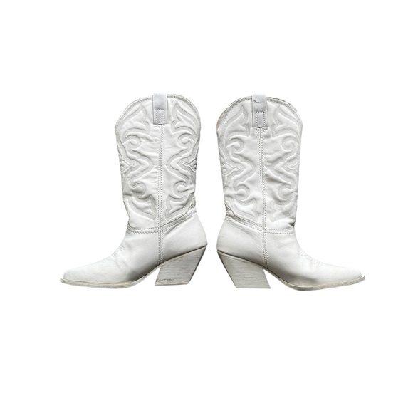 🚫SOLD🚫 Genuine Leather Cowboy Boots - Picture 2 of 9